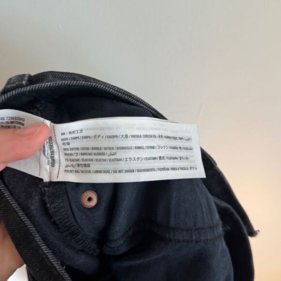 Abercrombie & Fitch Curve Love Mid Rise 90s Straight Jean - Black | Size 26 (2S) - Picture 7 of 7